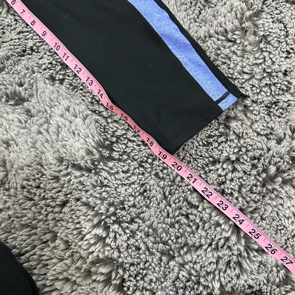 CAbi Yoga Outfit - Picture 10 of 10